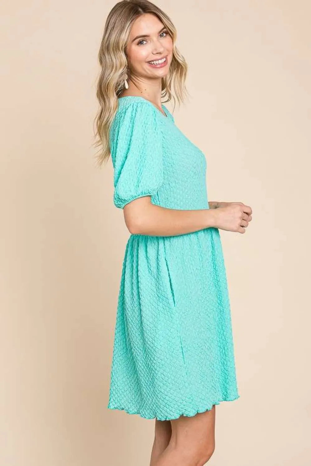 Textured Puff Sleeve Dress in Mint side view