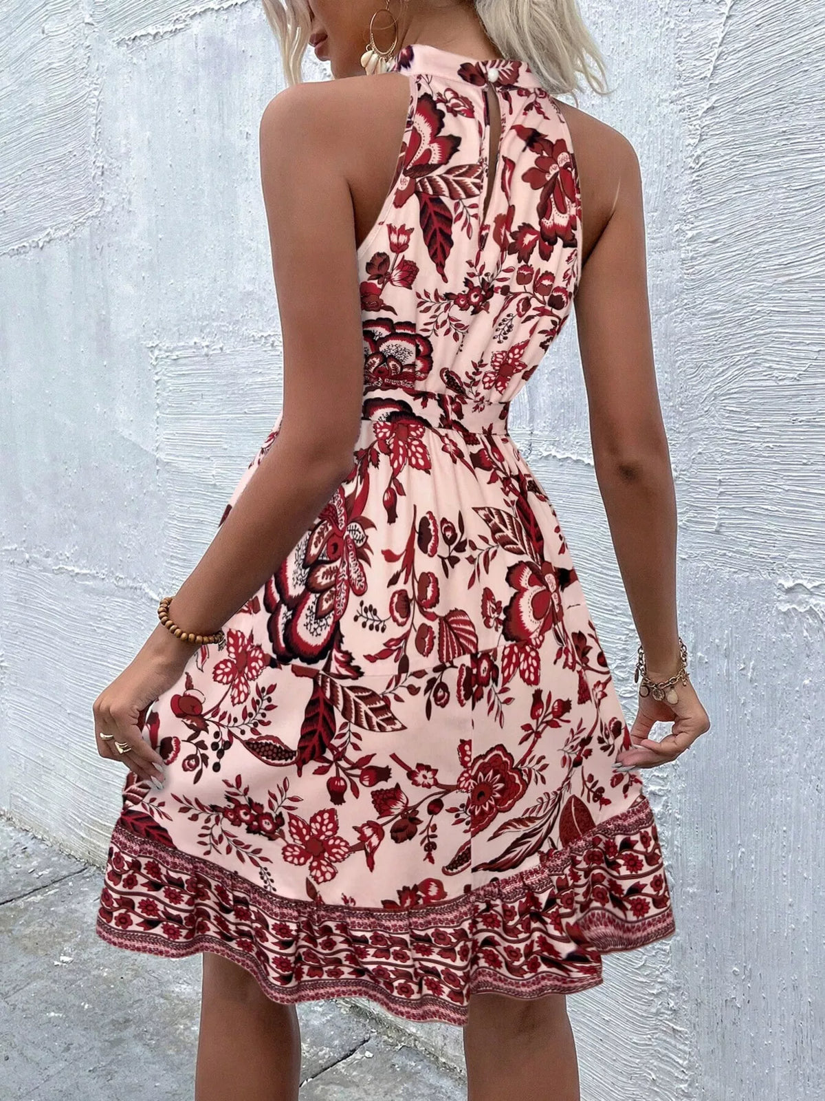 Printed sleeveless tie waist midi dress close up view