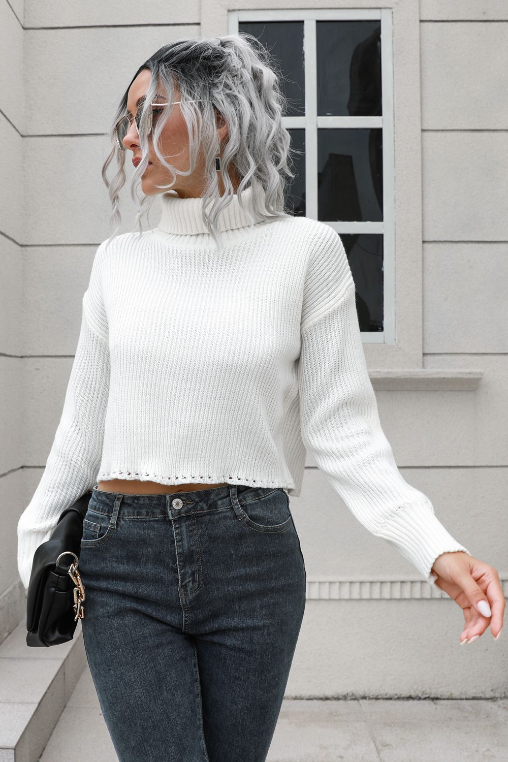 Turtleneck Dropped Shoulder Sweater - Fashorio