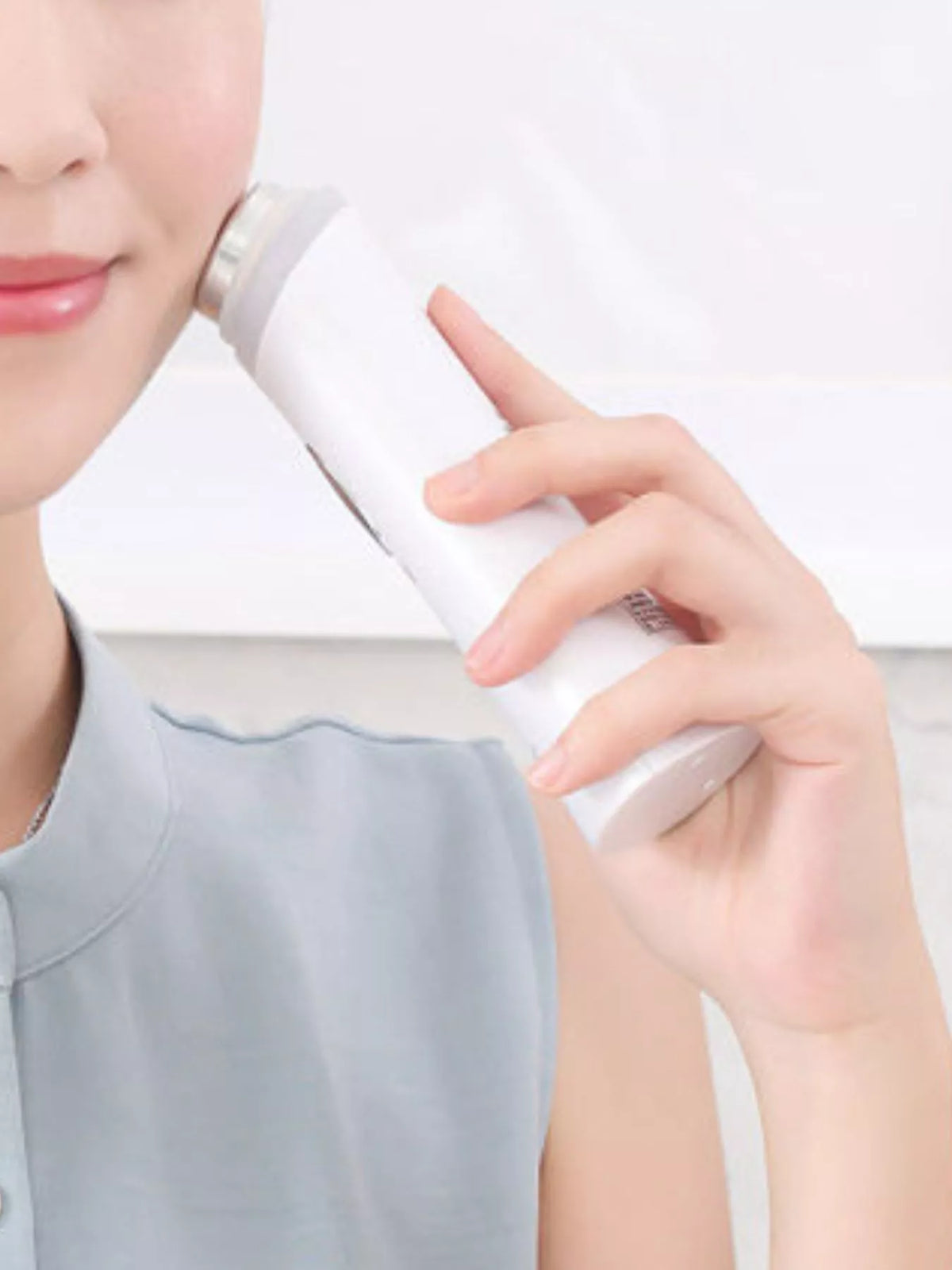 Facial device full length view