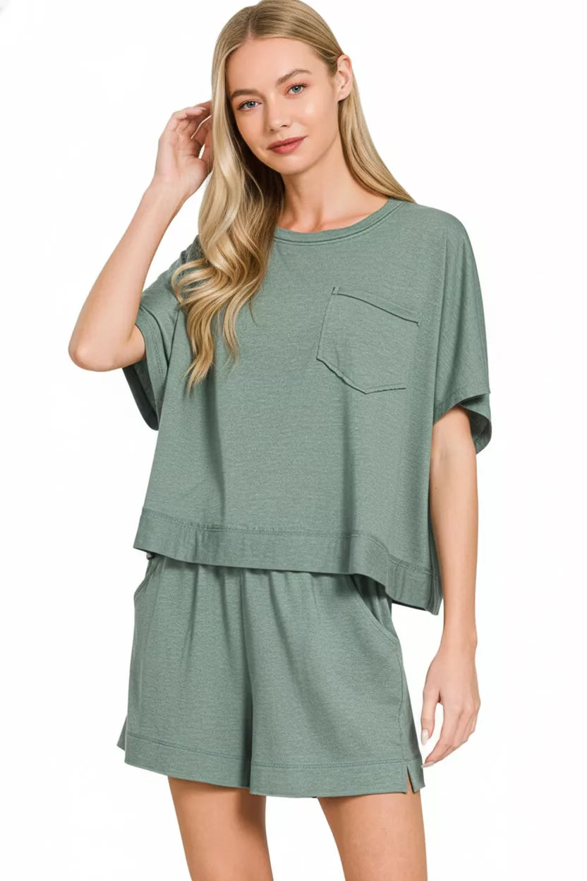 Coordinated exposed seam two piece shorts set detail