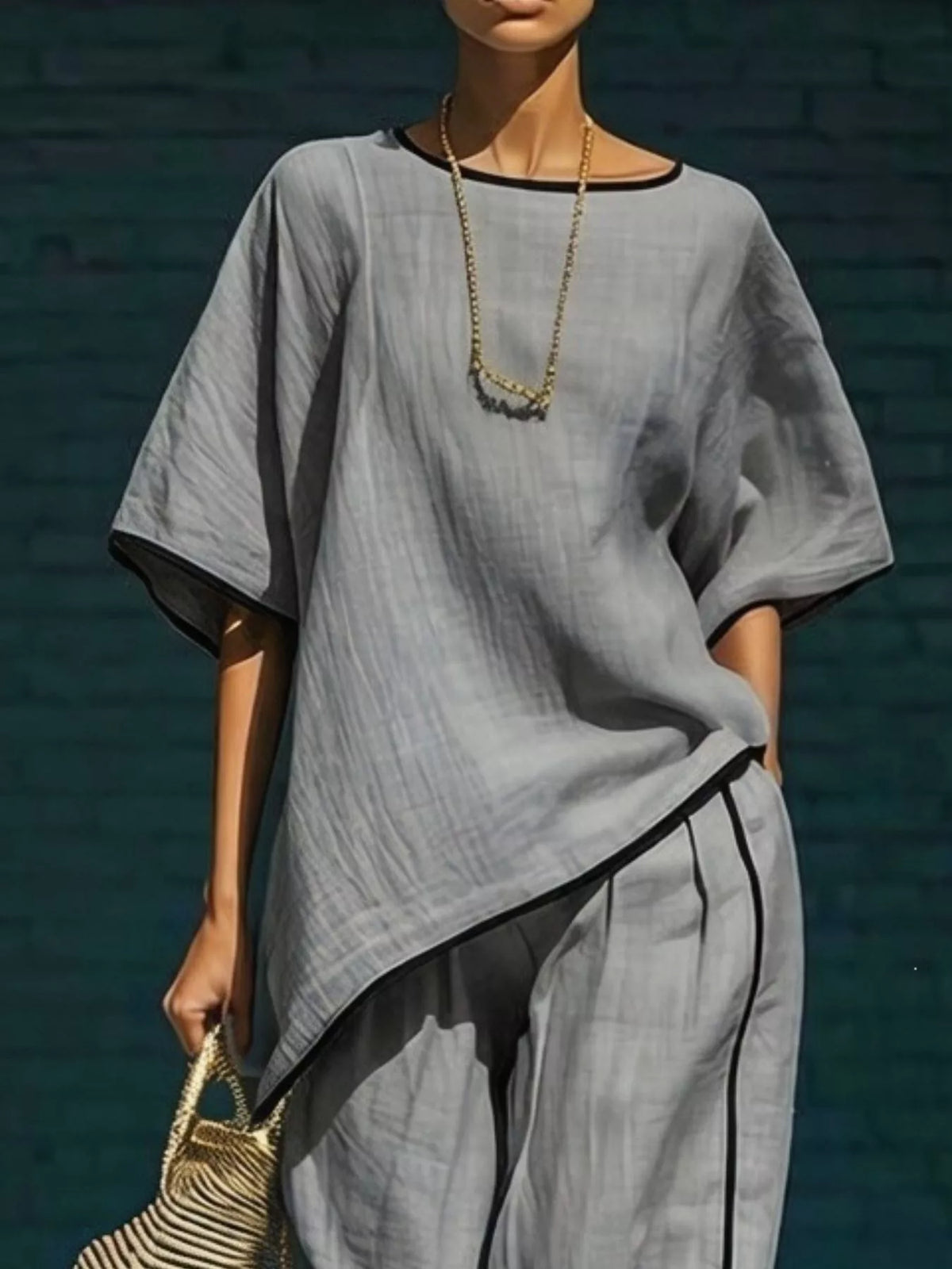 Contrast trim set relaxed fit view