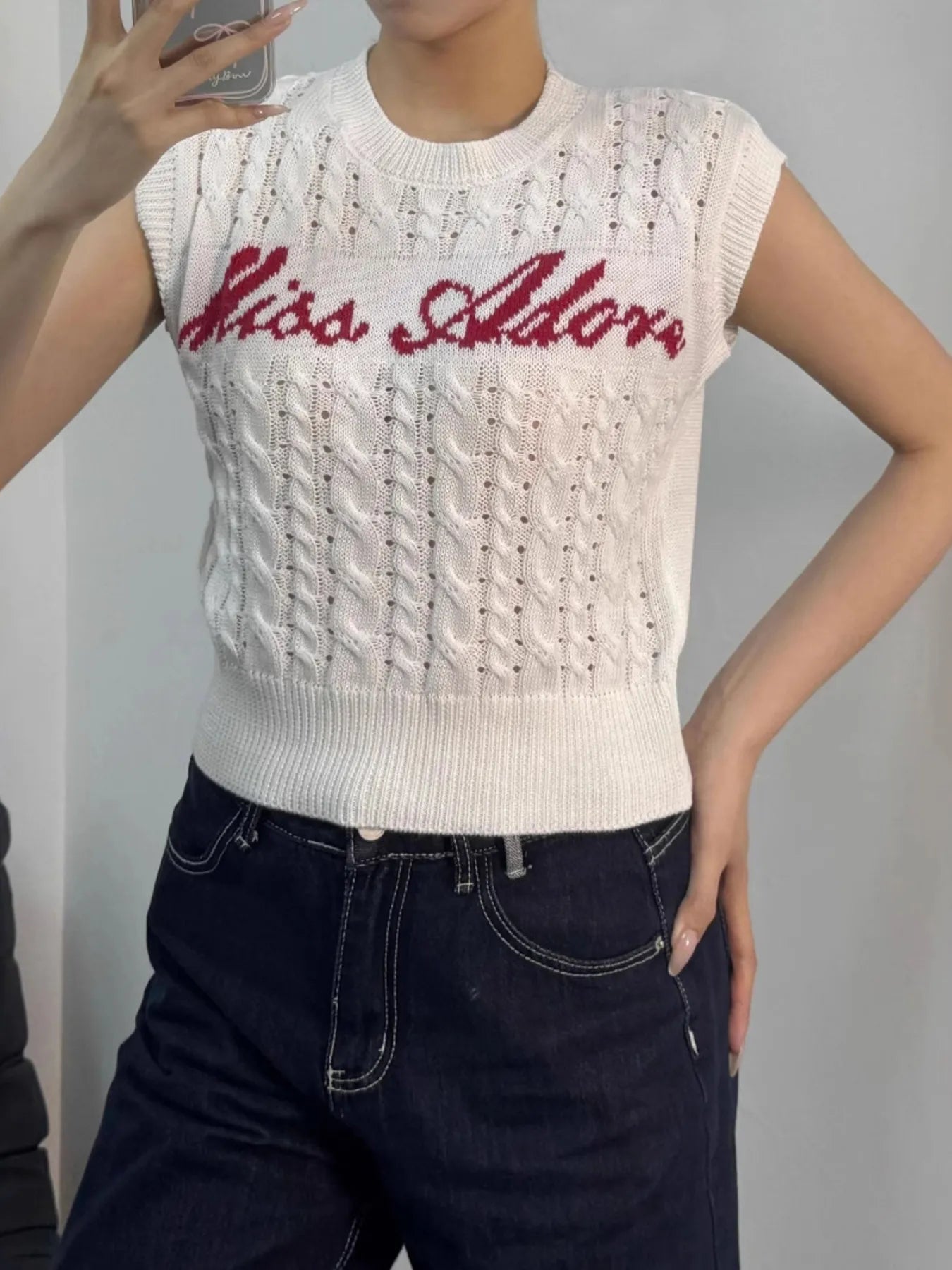 Cable Knit Round Neck Sweater Vest White - Fashorio