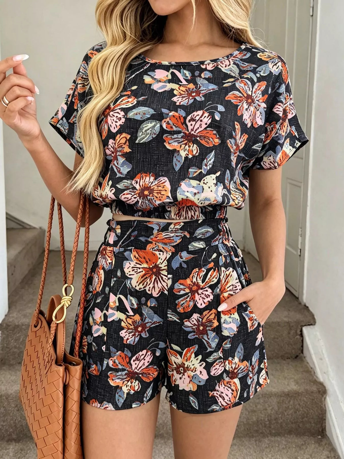 Floral print crop top and shorts set front view