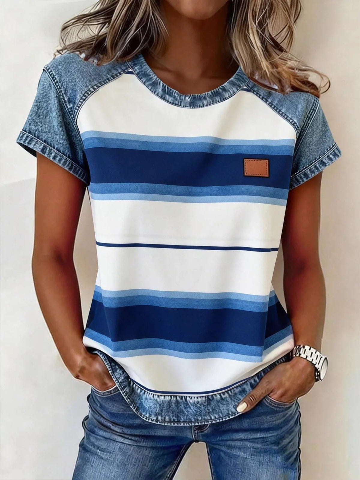 Hemline and body length of the short sleeve blouse