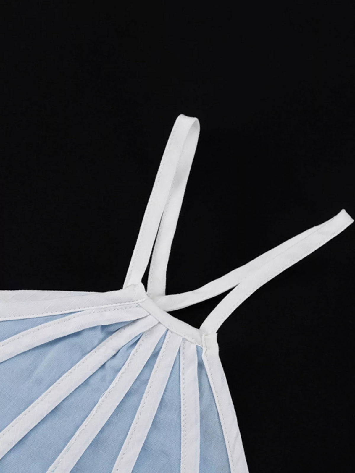 Contrast halter set fabric texture