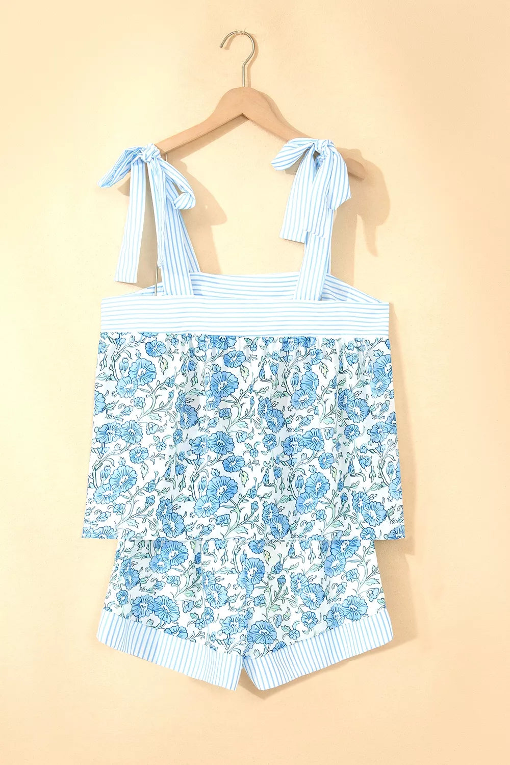 Floral print top and shorts set back view