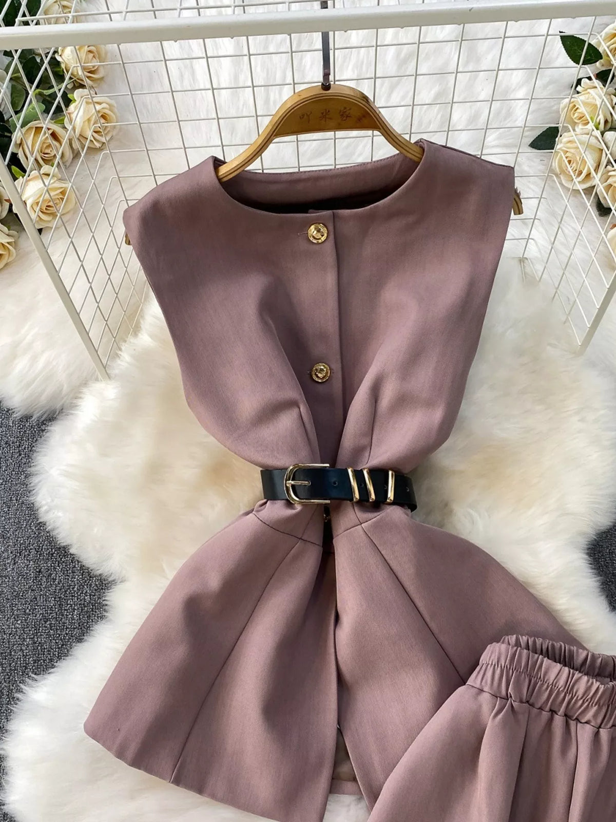 Wide leg pants set styling alternate