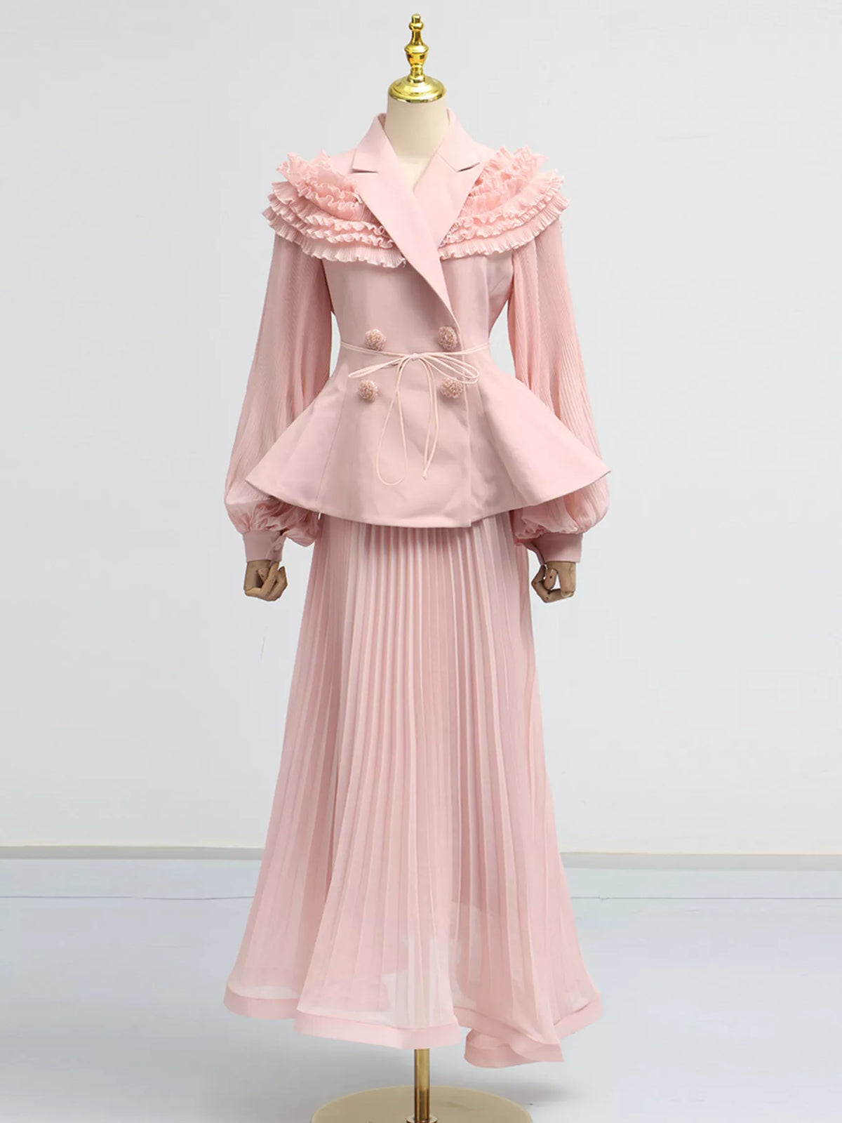 Frill collar top and skirt matching set detail