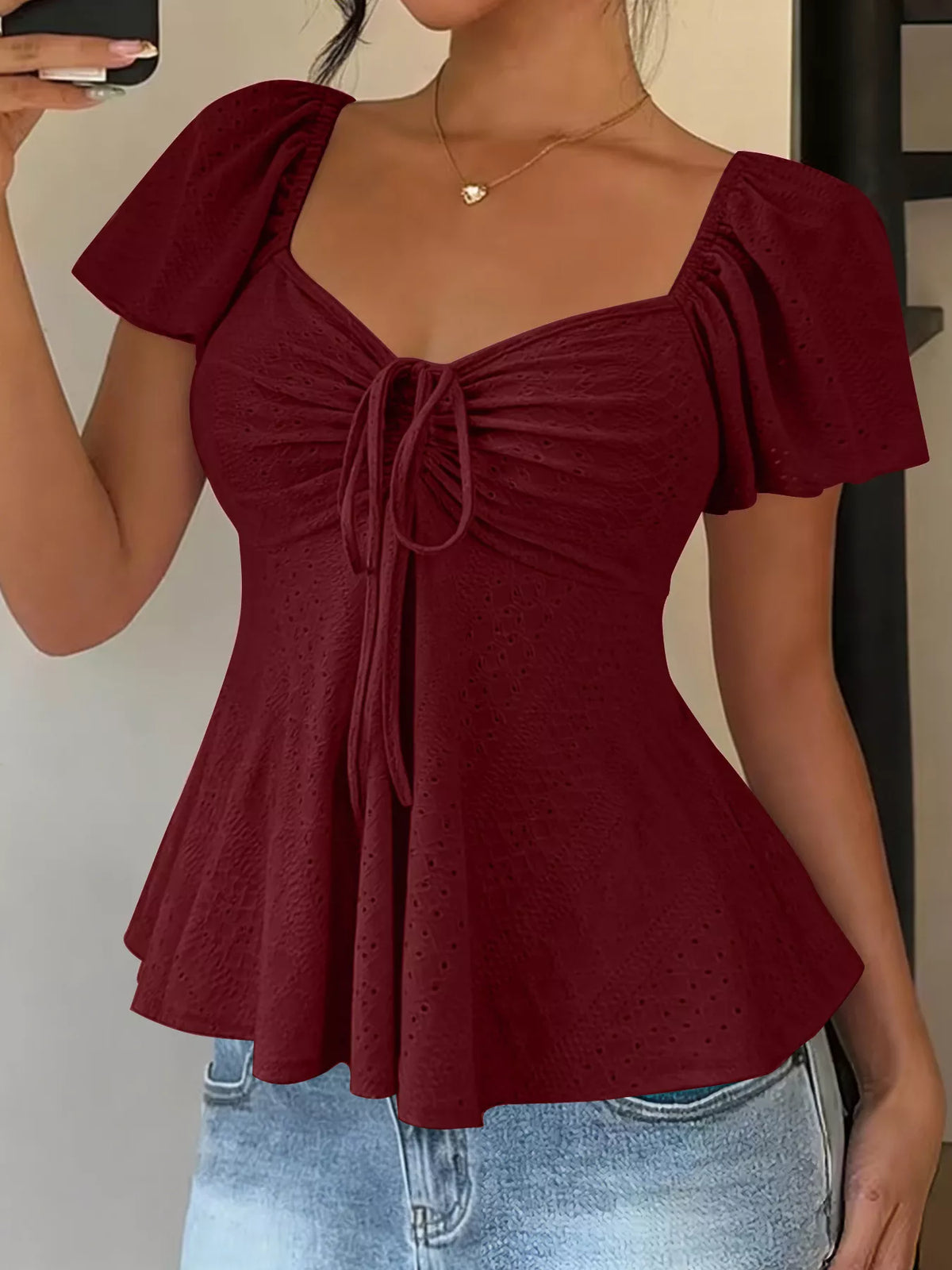 Tie detail on the sweetheart neck top