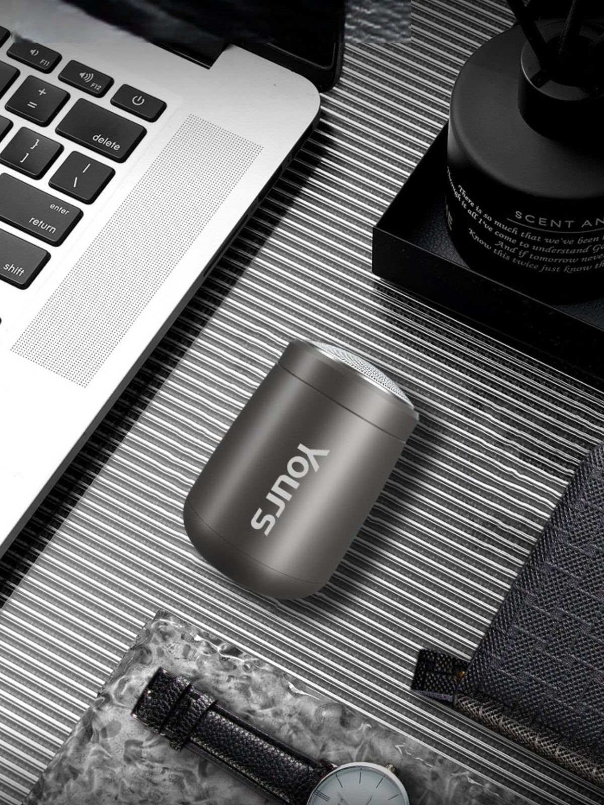 Mini shaver USB charging port