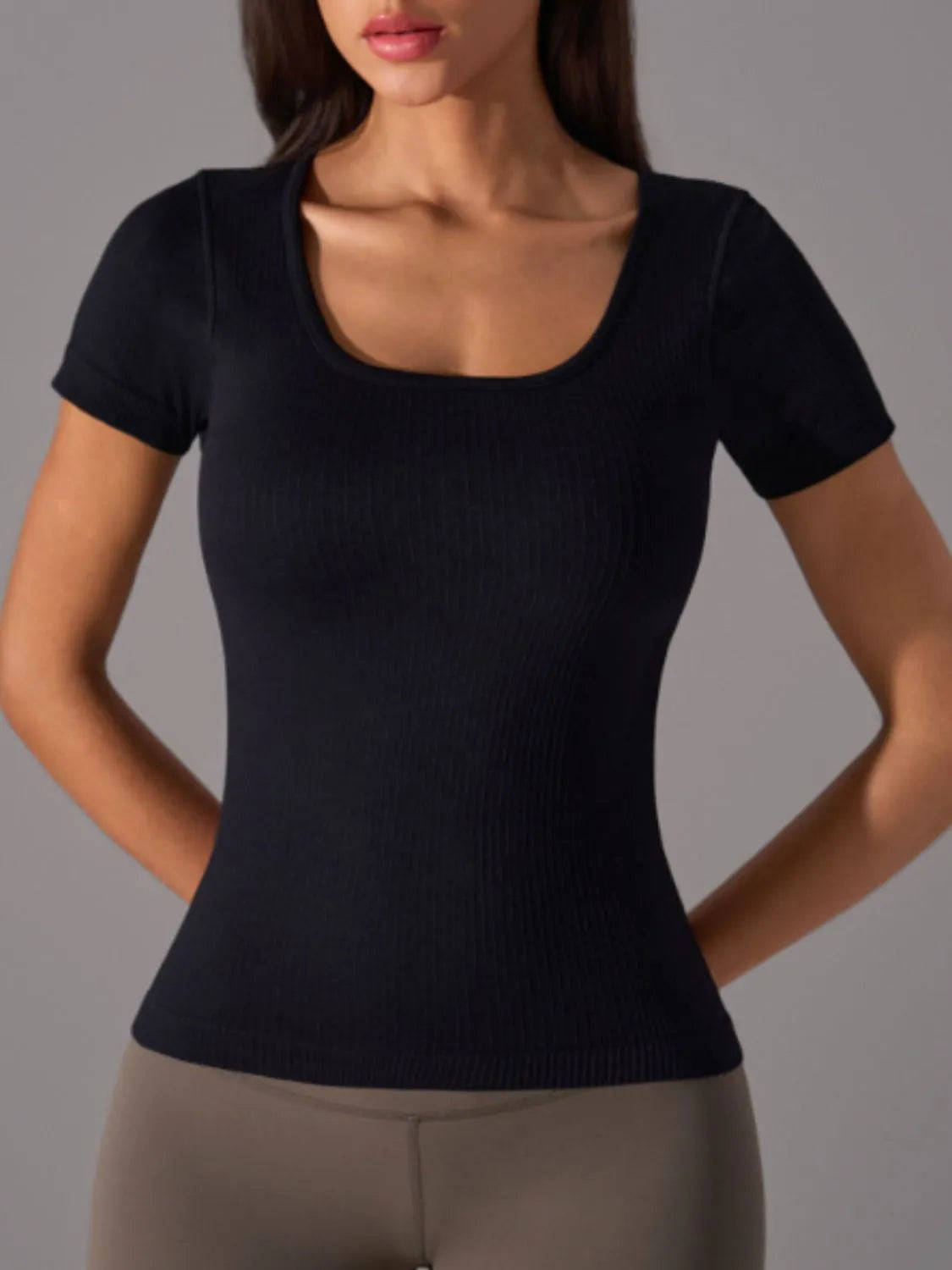 Square neck padded active t-shirt fabric detail