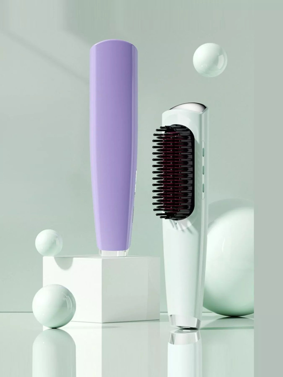 Comb heated teeth close up