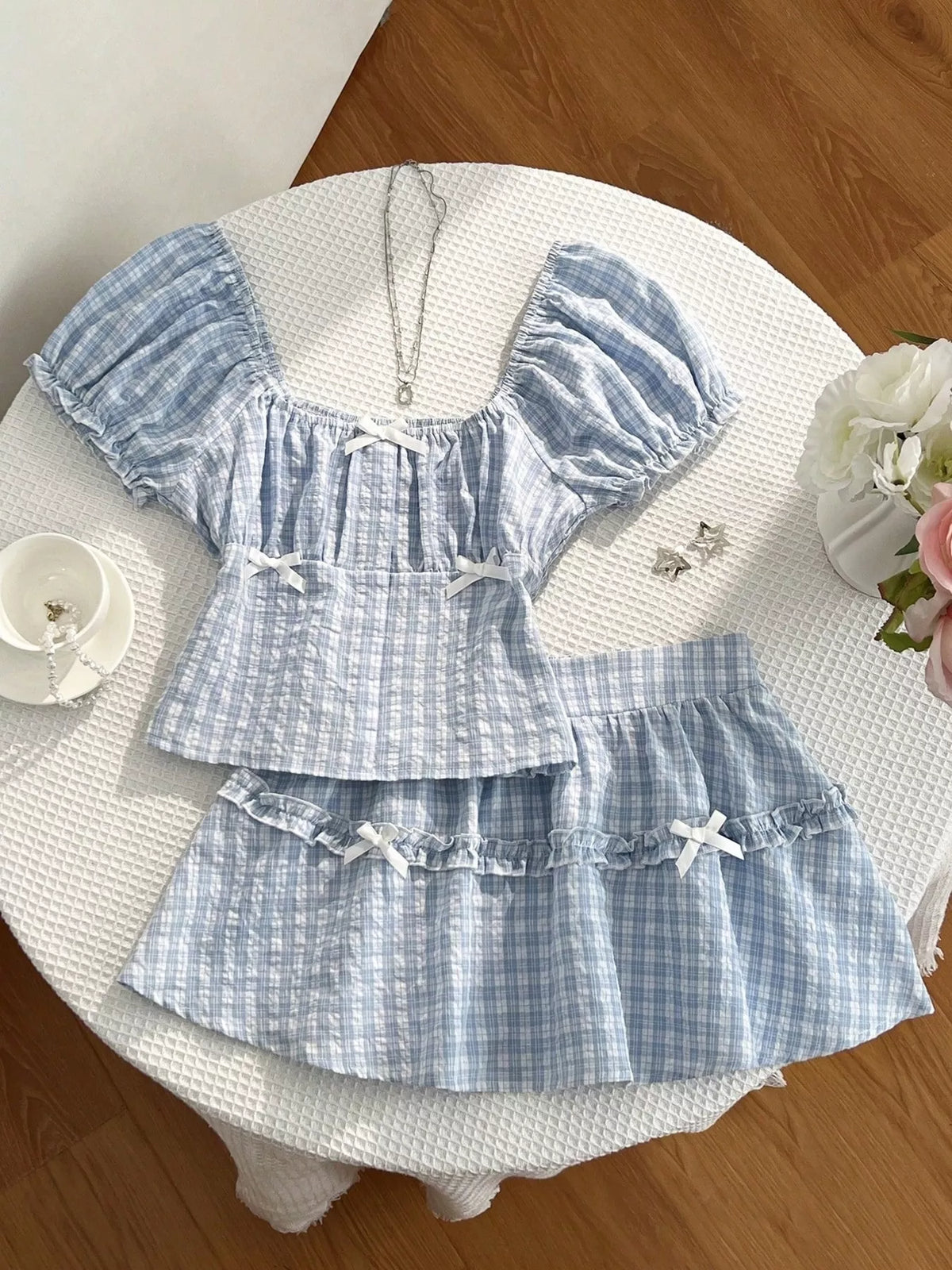 Plaid puff sleeve blouse and skirt matching set styled look