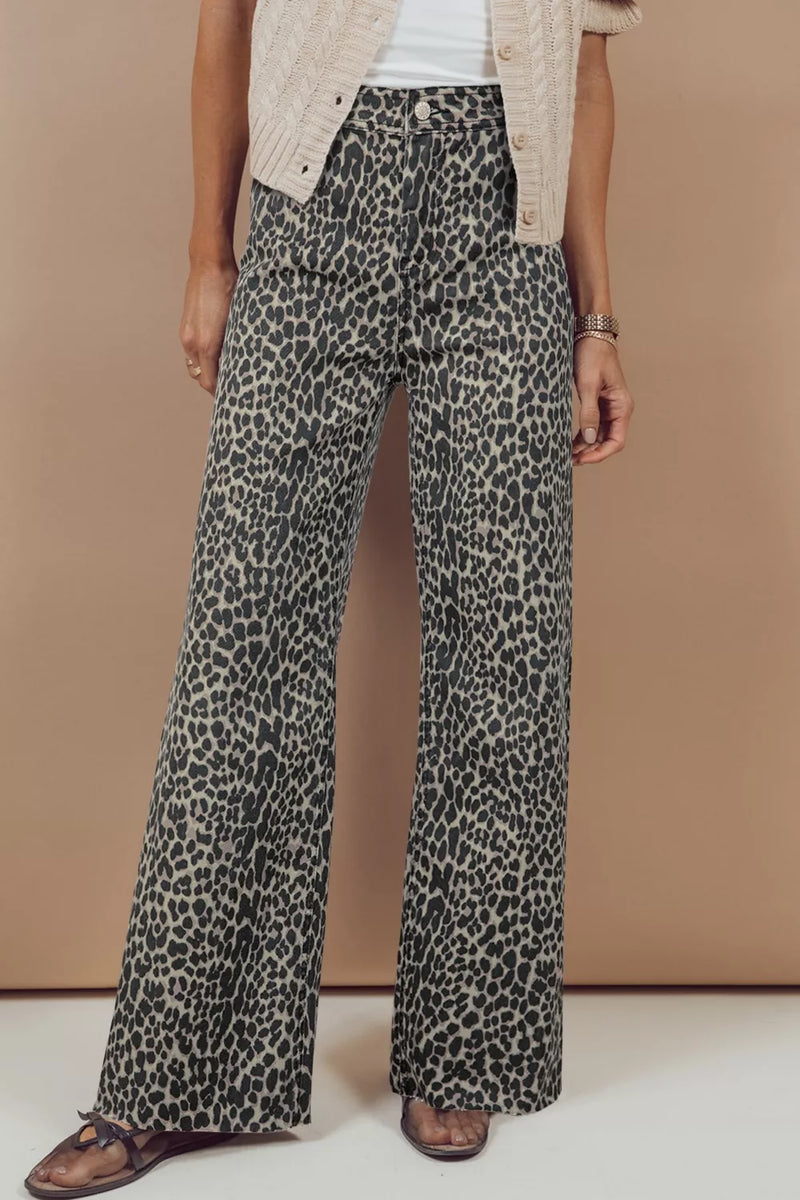 Leopard print wide leg high waist jeans front view