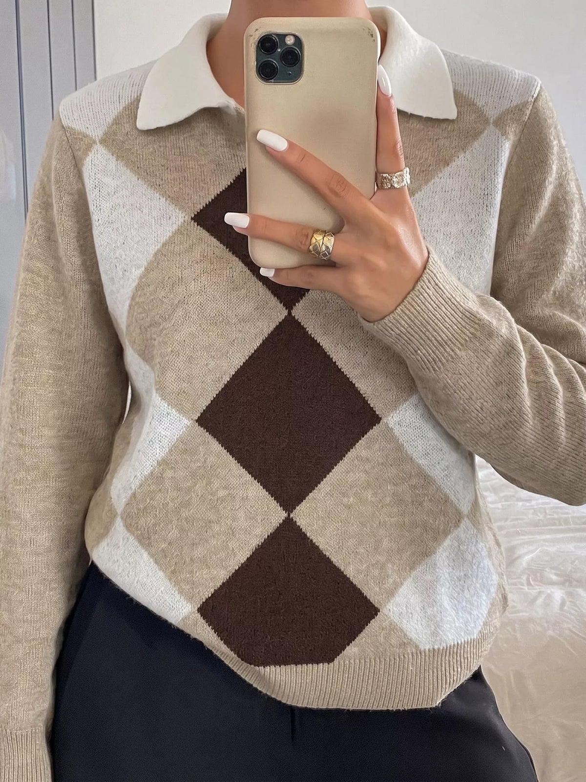 Argyle Polo Collar Sweater detail