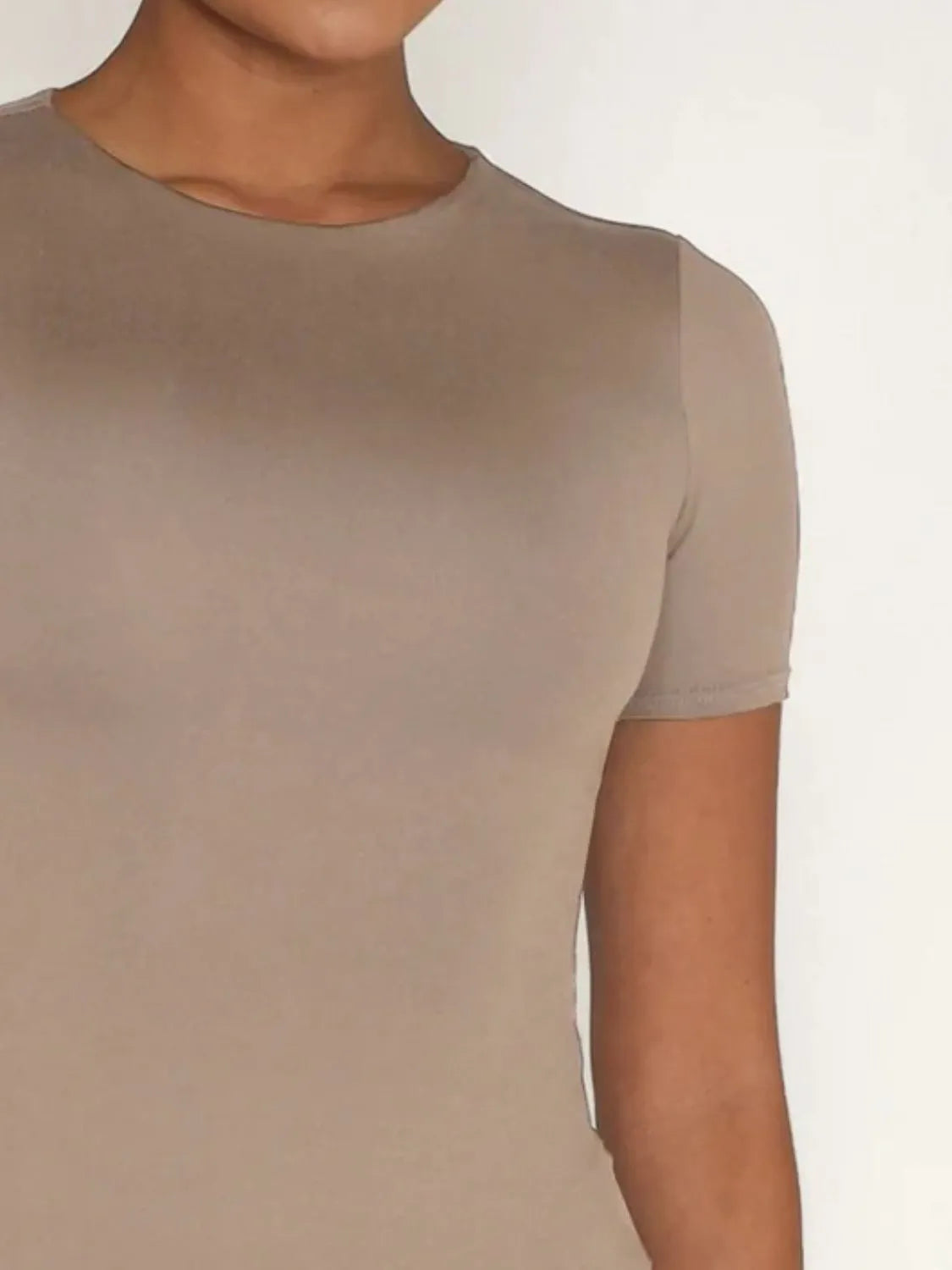 Round Neck Short Sleeve Swim Top - Fashorio