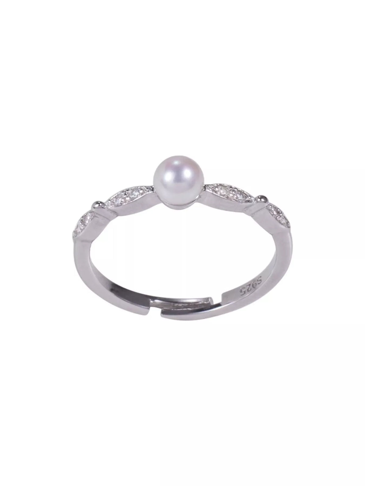 Pearl ring side view
