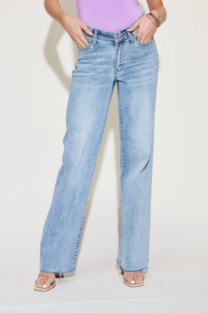 Judy Blue Full Size V Front Waistband Straight Jeans - Fashorio