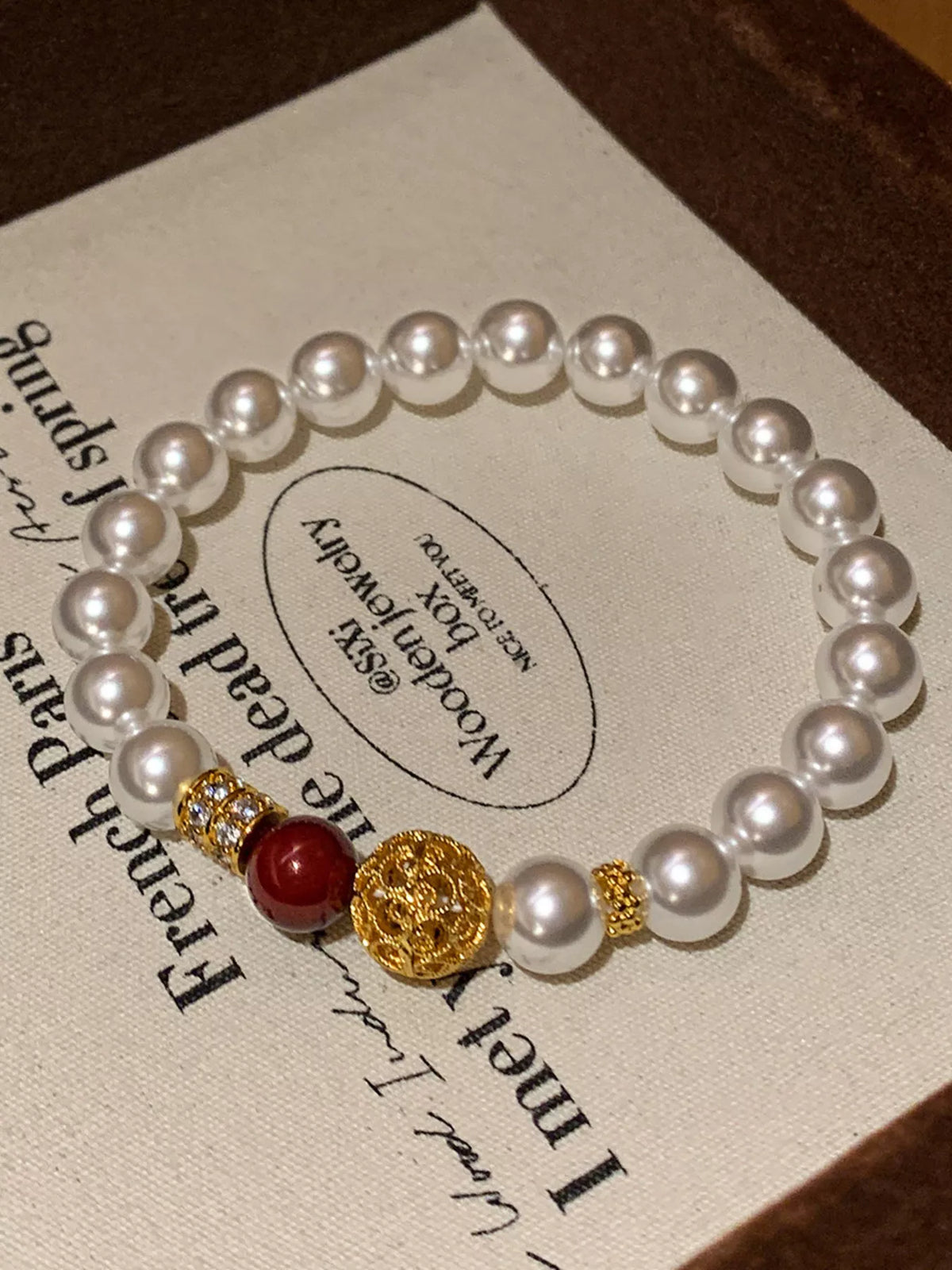 Beaded pearl bracelet in blush pink