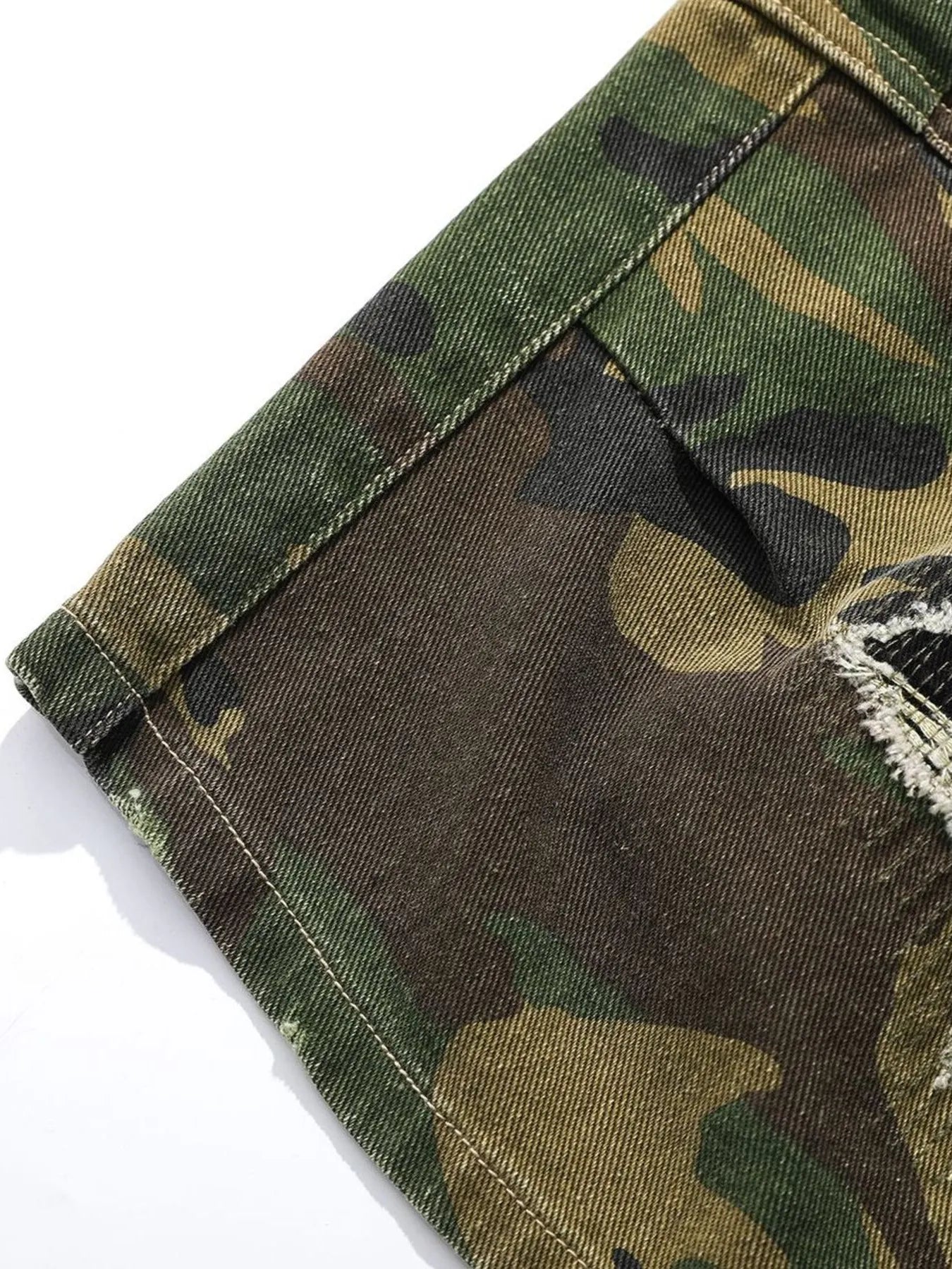 Men's Distressed Camouflage Cargo Shorts - Fashorio