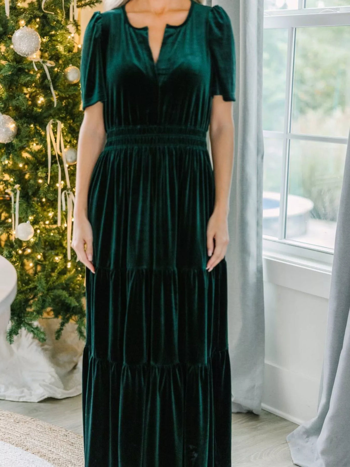 Tiered velvet skirt movement