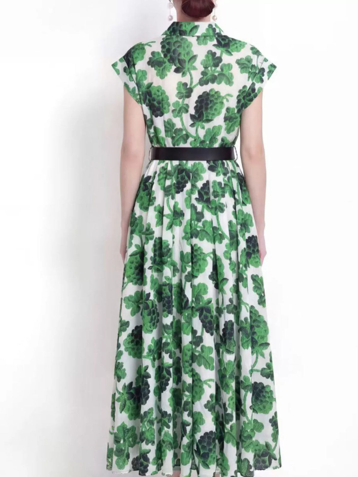 Button front dress with pockets side view