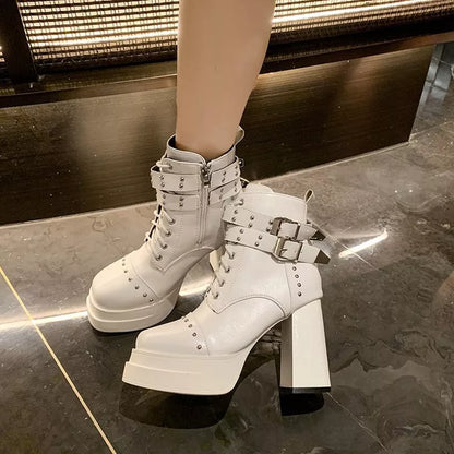 Round Toe Block Heels Boots - Fashorio
