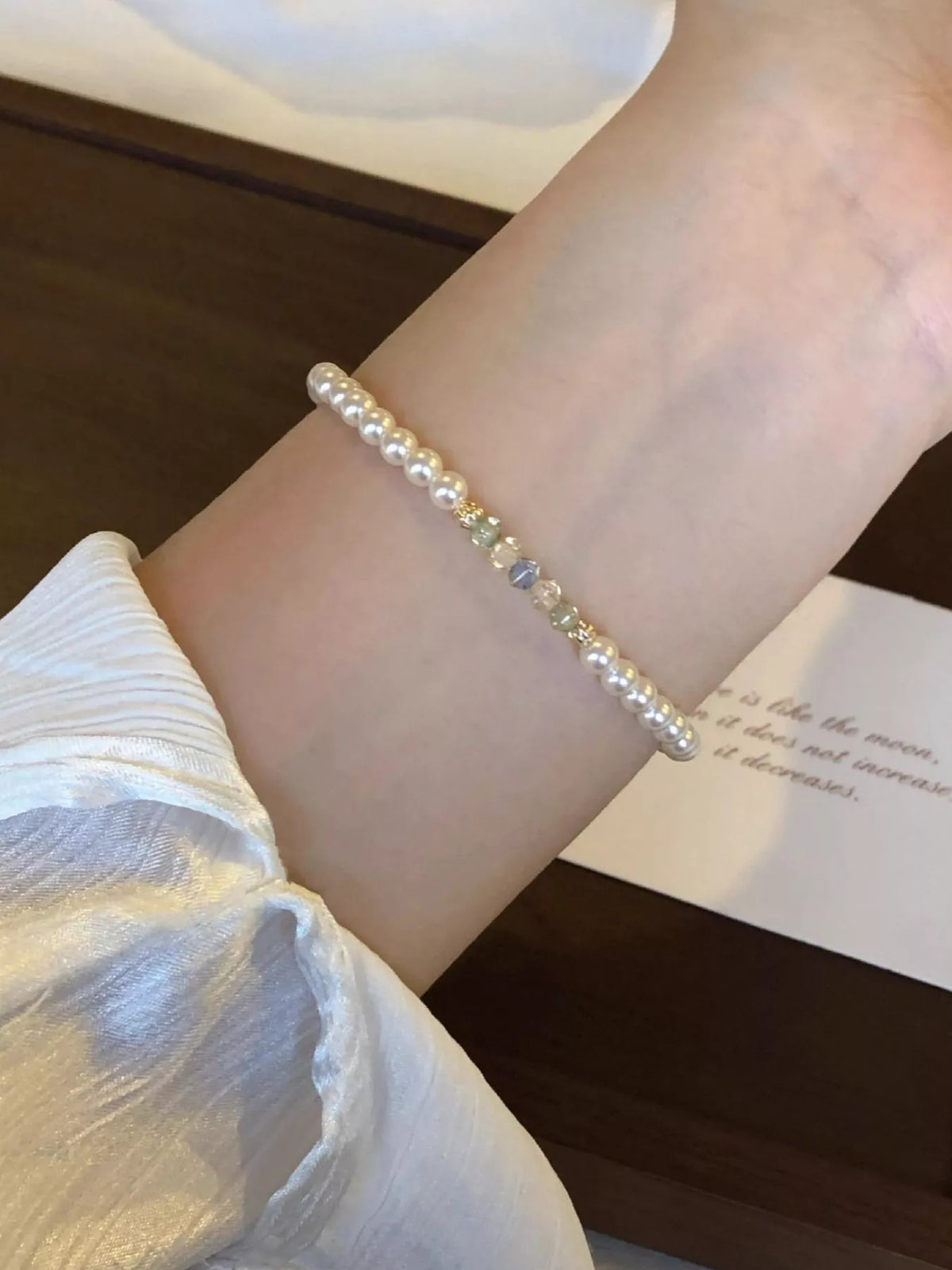 Gold plated pearl bracelet front view
