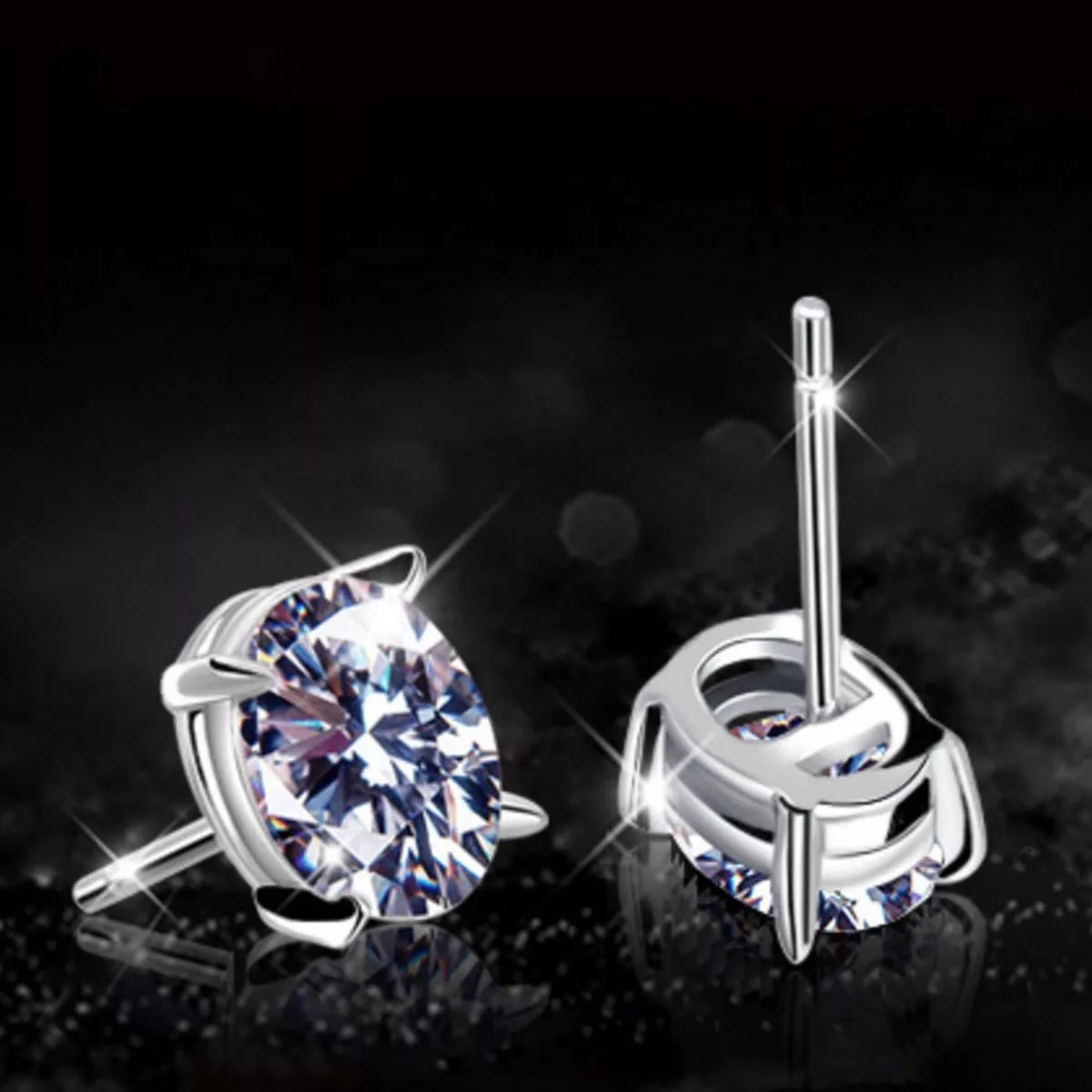 Close up of the moissanite stone and silver setting