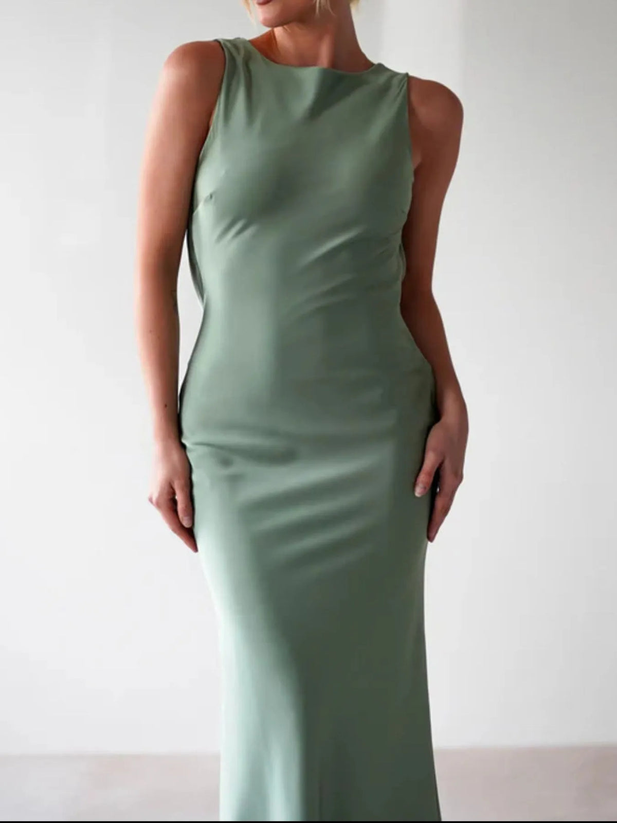 Satin Sleeveless Maxi Dress, skirt and hem detail