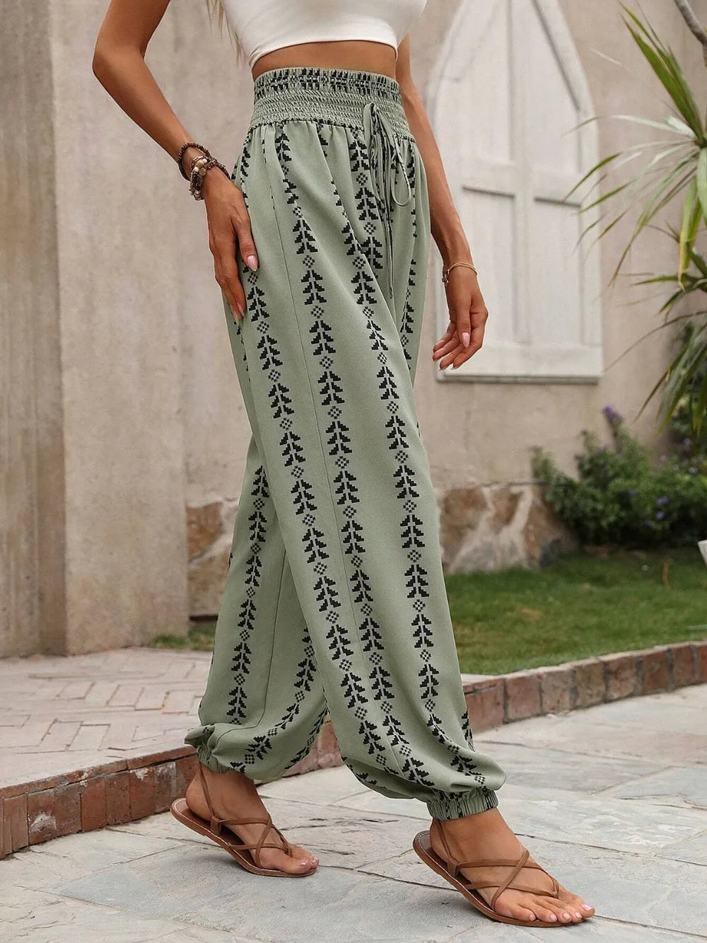 Tie waist printed high waist pants black colorway