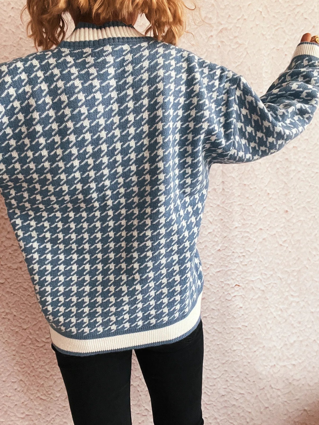 Houndstooth Pattern V-Neck Button-Up Cardigan - Fashorio