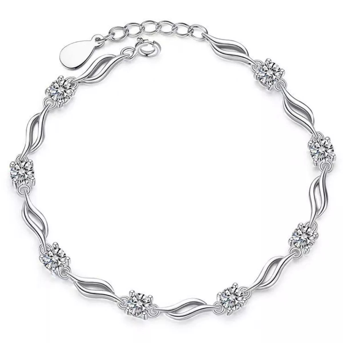 Extension chain detail on the sterling silver bracelet