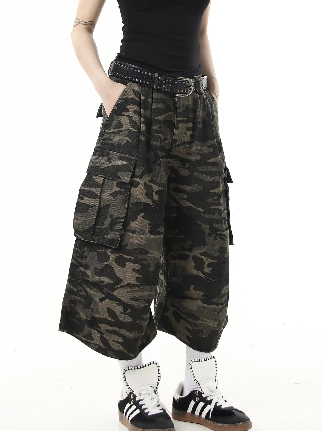 Men's Full Size Camouflage Cargo Denim Shorts Plus Size Camouflage Color - Fashorio