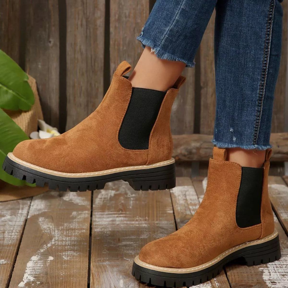 Round Toe Block Heel Boots back view
