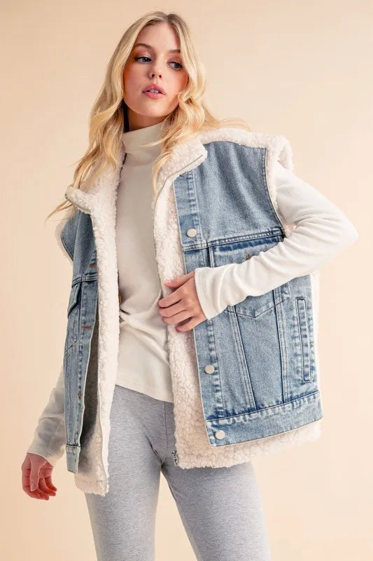 Aemi + Co Fake Two Pieces Denim Patch Sherpa Vest Coat Light - Fashorio