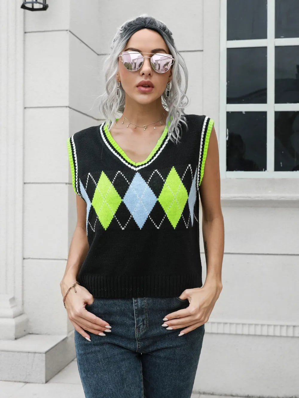 Geometric V-Neck Sweater Vest - Fashorio