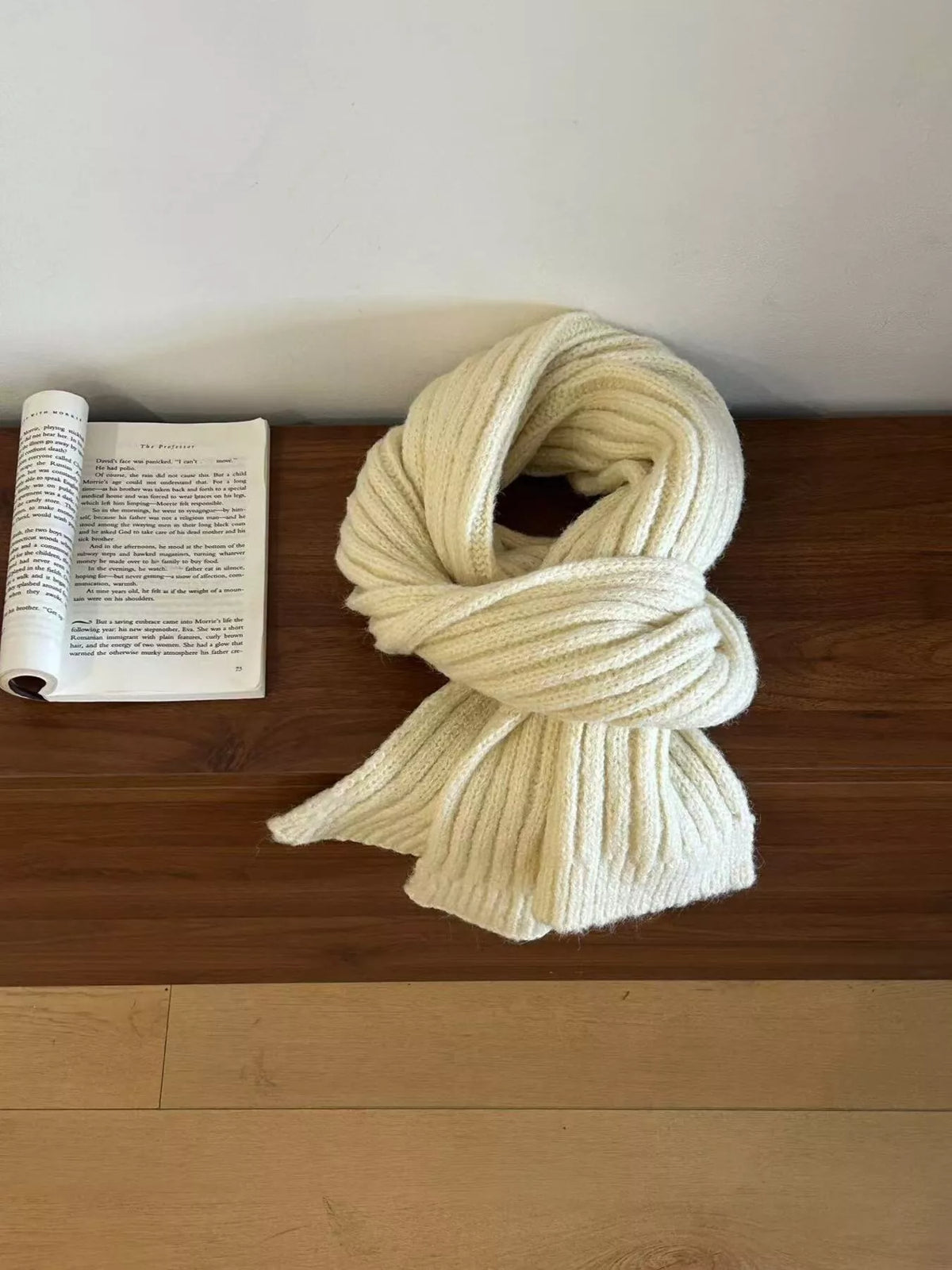 Neutral knitted wool scarf full length