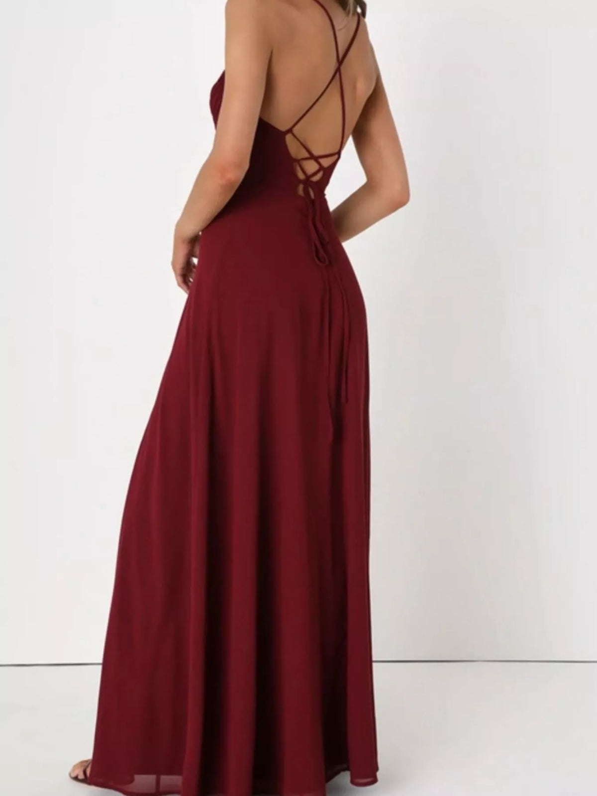 Slit detail on maxi dress skirt