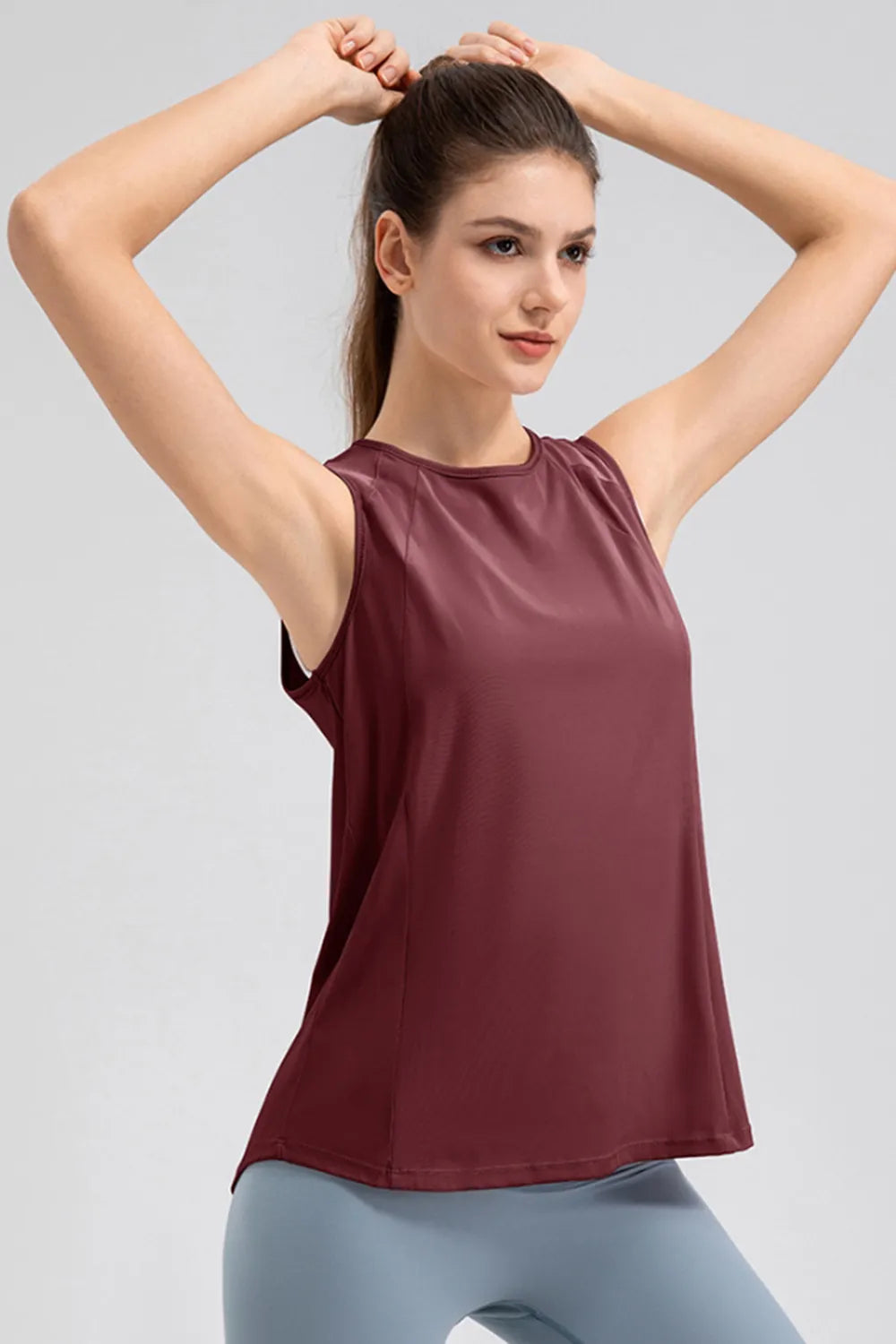 Round Neck Wide Strap Active Tank detail close up 12