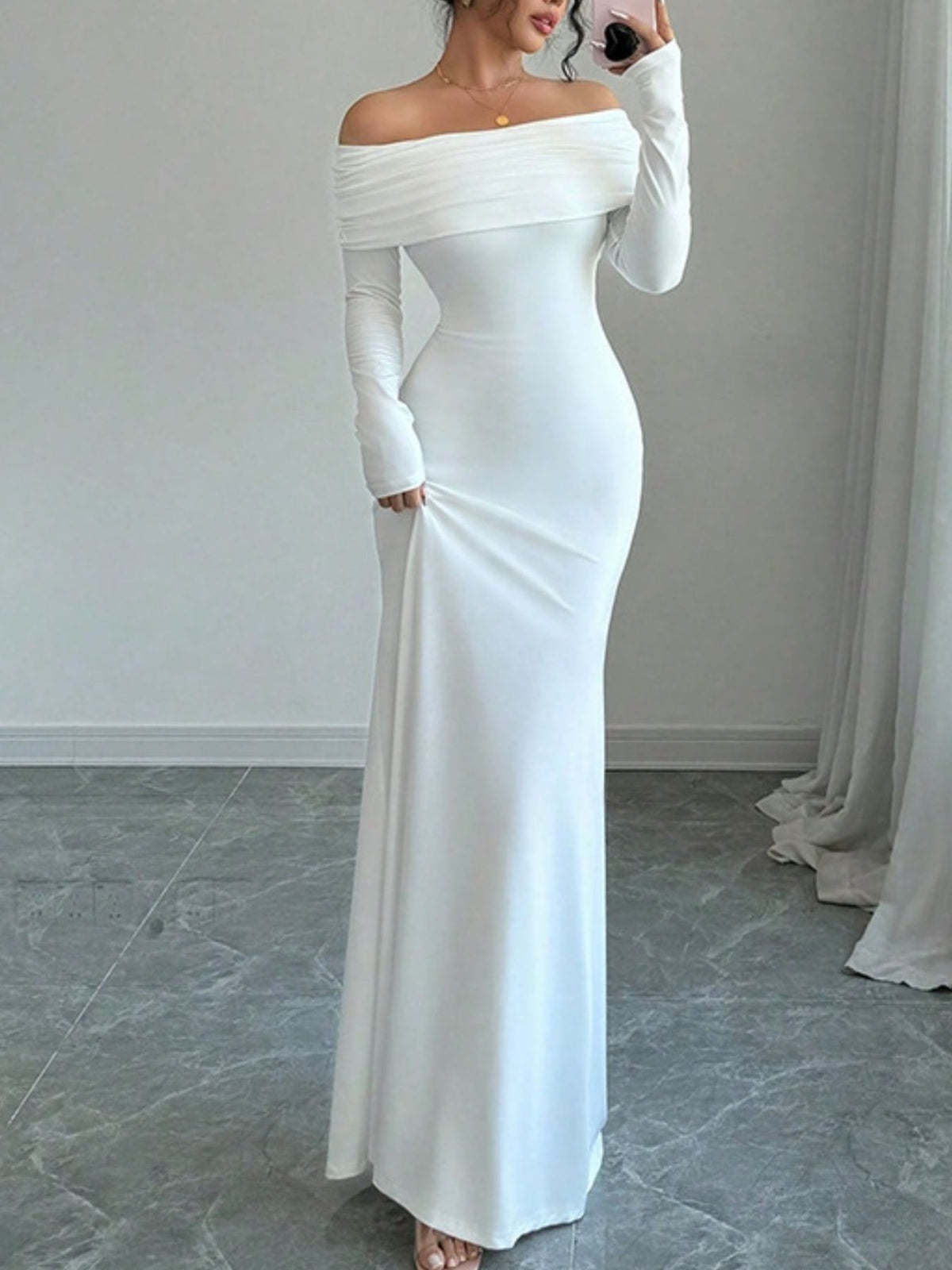 Long sleeve bodycon maxi dress backless view