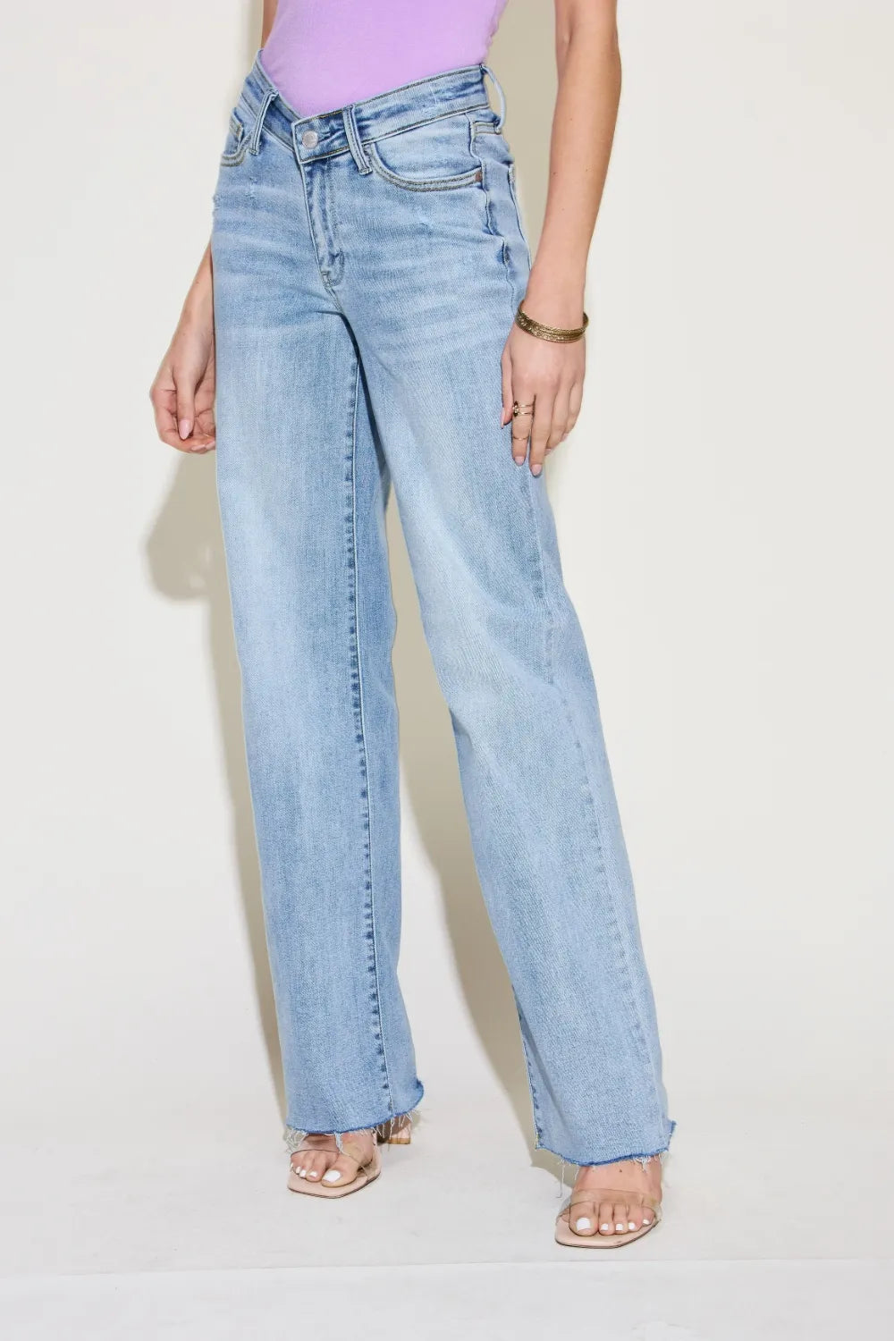 Judy Blue Full Size V Front Waistband Straight Jeans - Fashorio