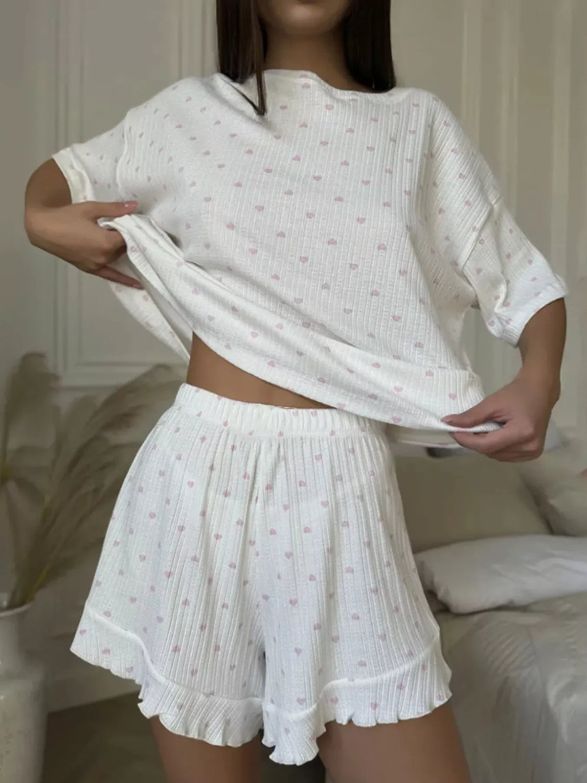 Heart print casual top and shorts lounge set front view