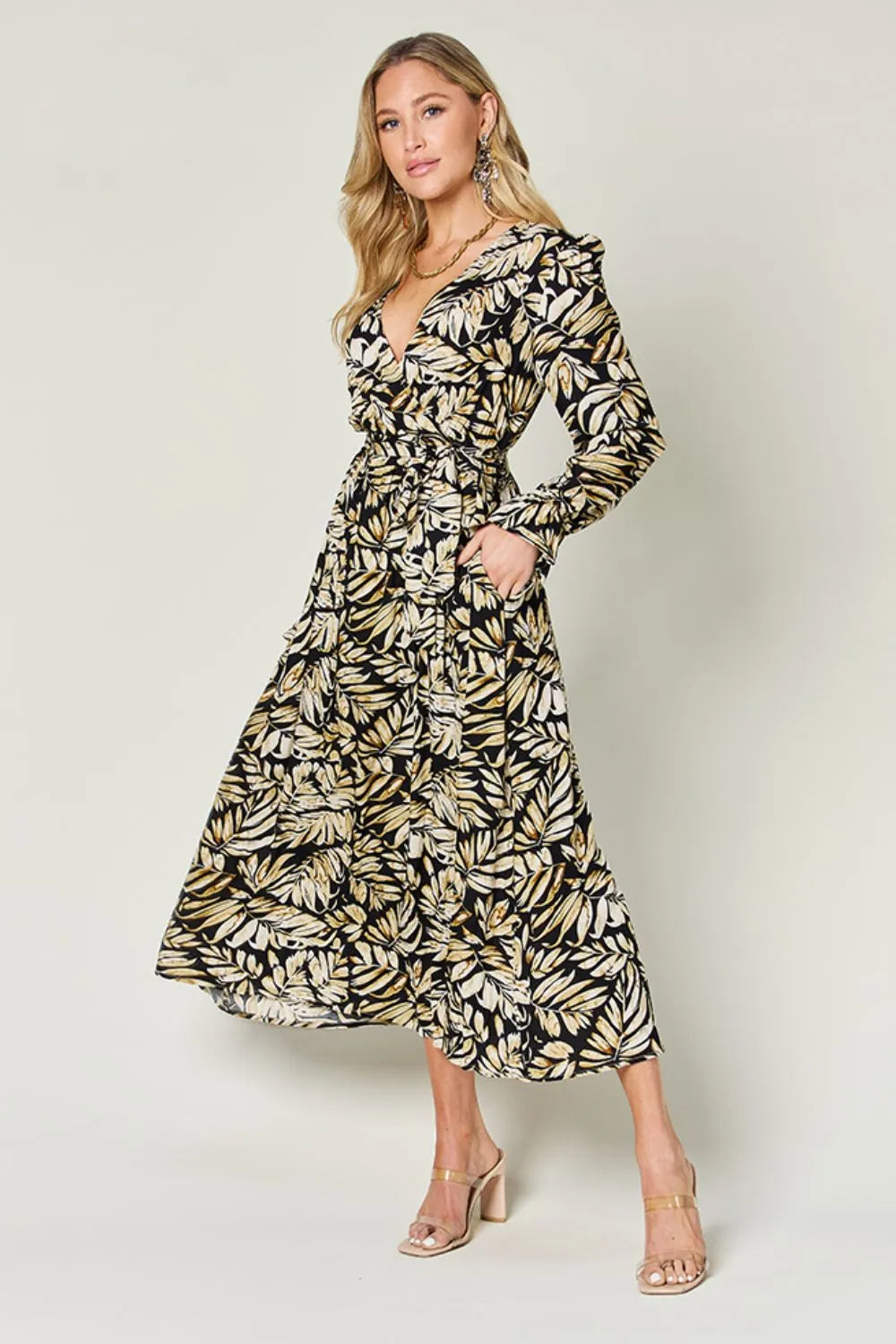 Tie back dress back detail