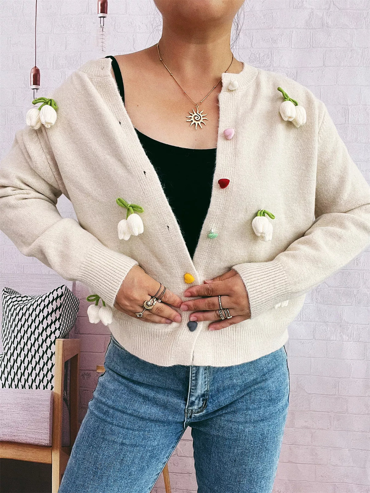 Flower cardigan fabric detail