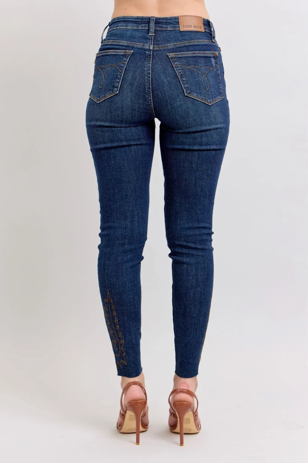 Judy Blue Embroidered High Rise Skinny Jeans detail