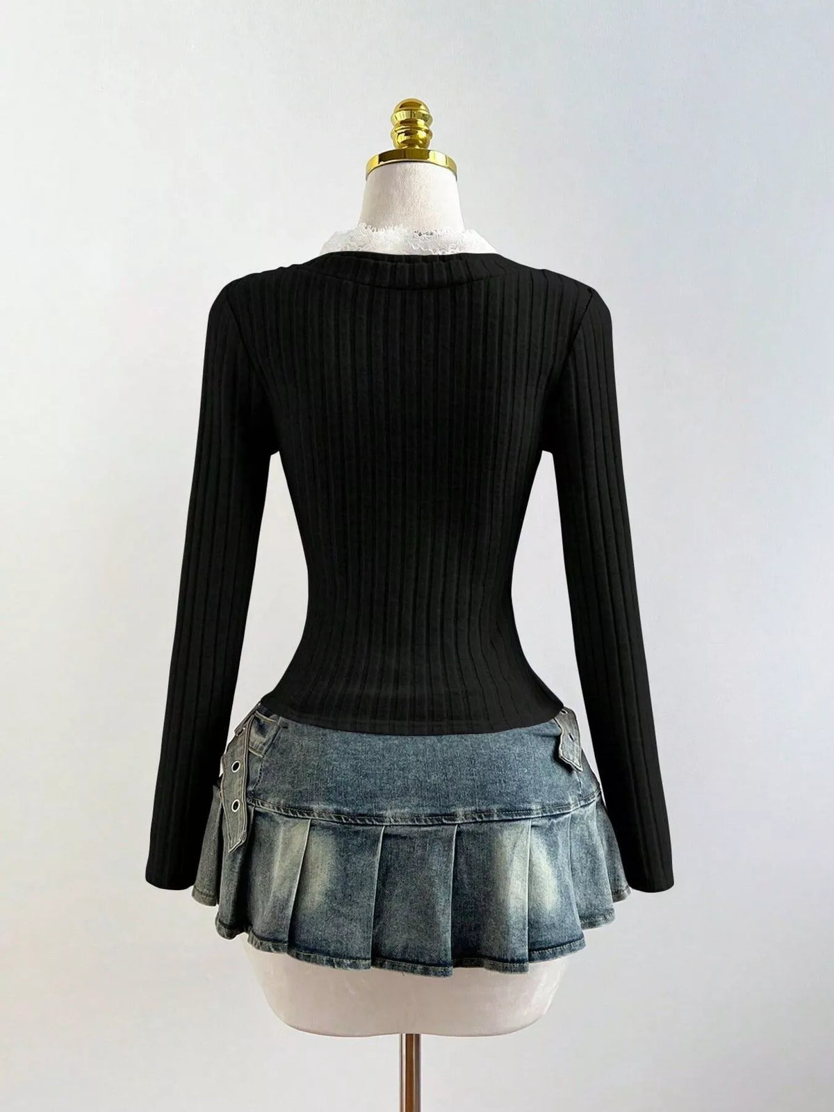 Ribbed knit top alternate colourway, side view