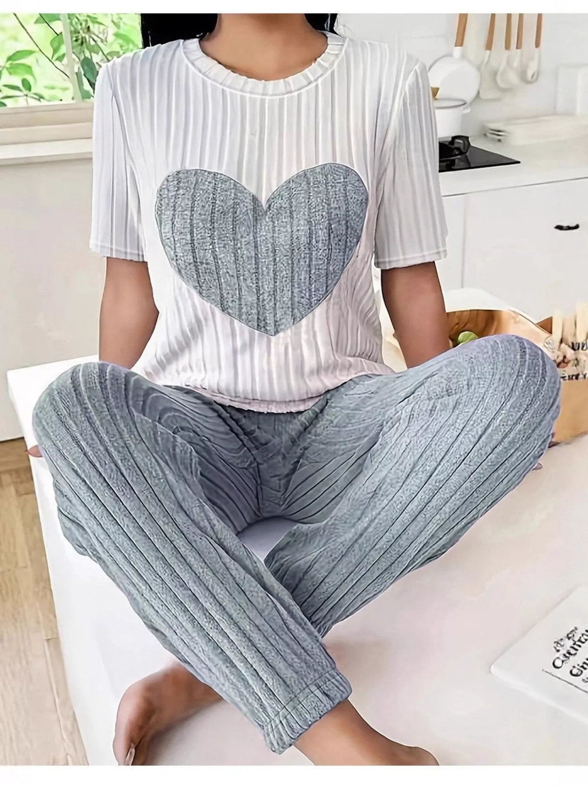 Heart ribbed knit set in black