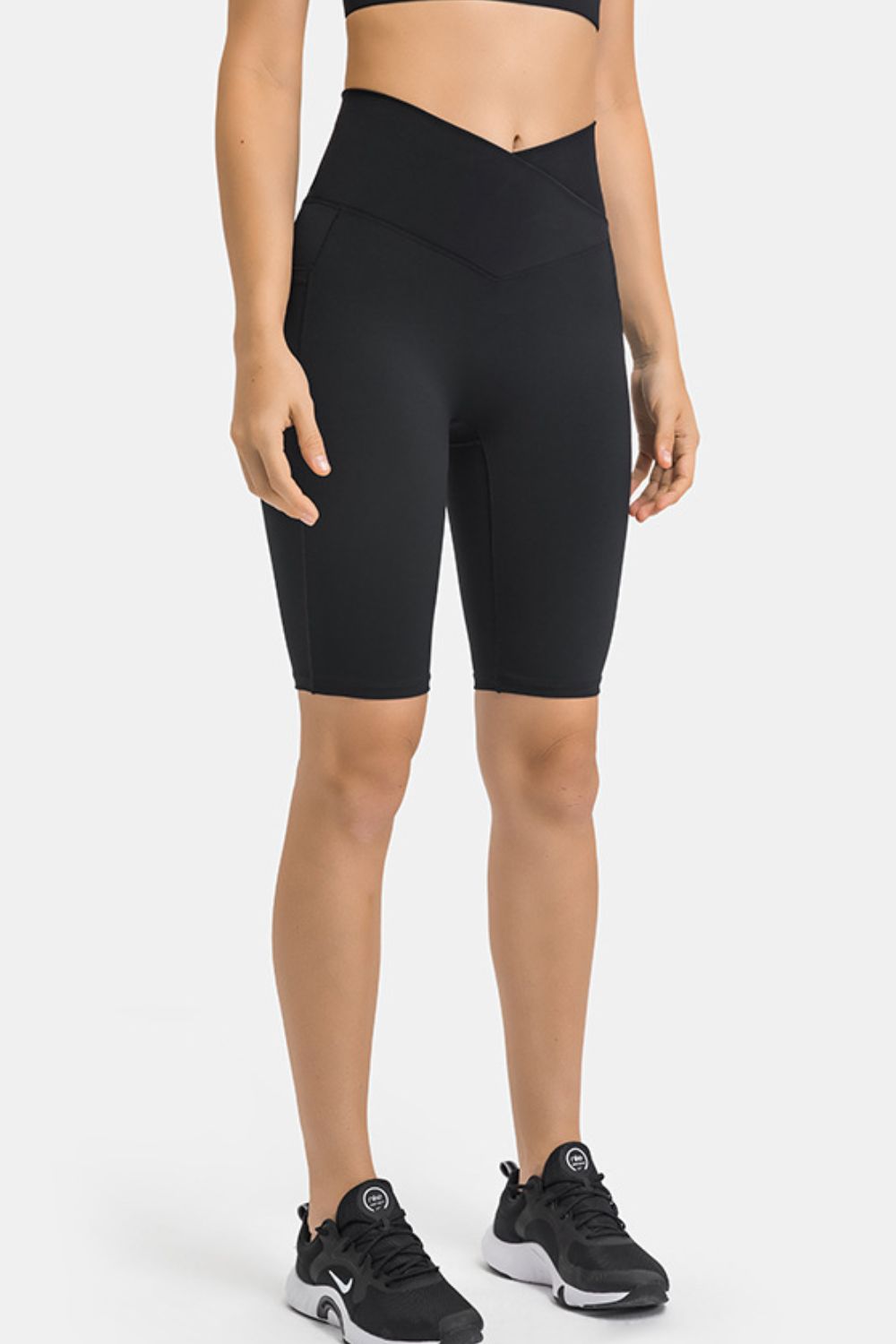High waist biker shorts with pockets fabric detail